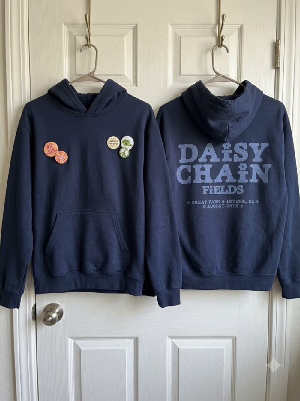 Olivia Rodrigo "Daisy Chain Fields Pins" Pullover Hoodie